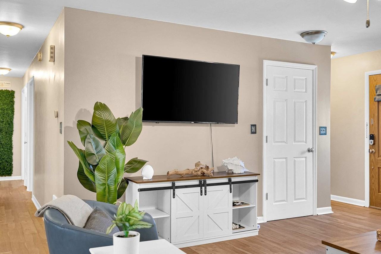 897 Imperial Dr #1244950P - Photo 4 of 50