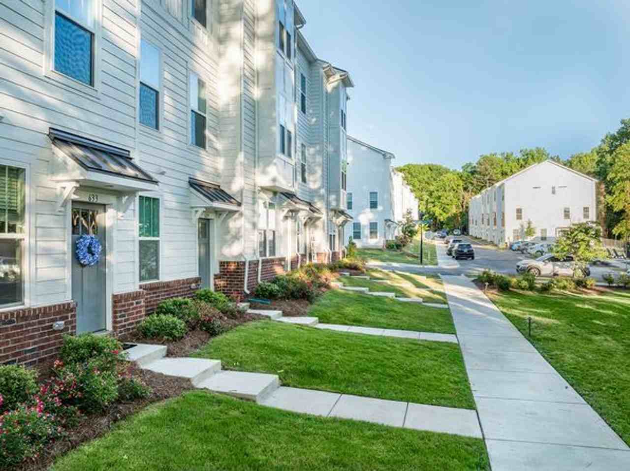 2005 Clarksdale Dr #1284688P - Photo 6 of 32