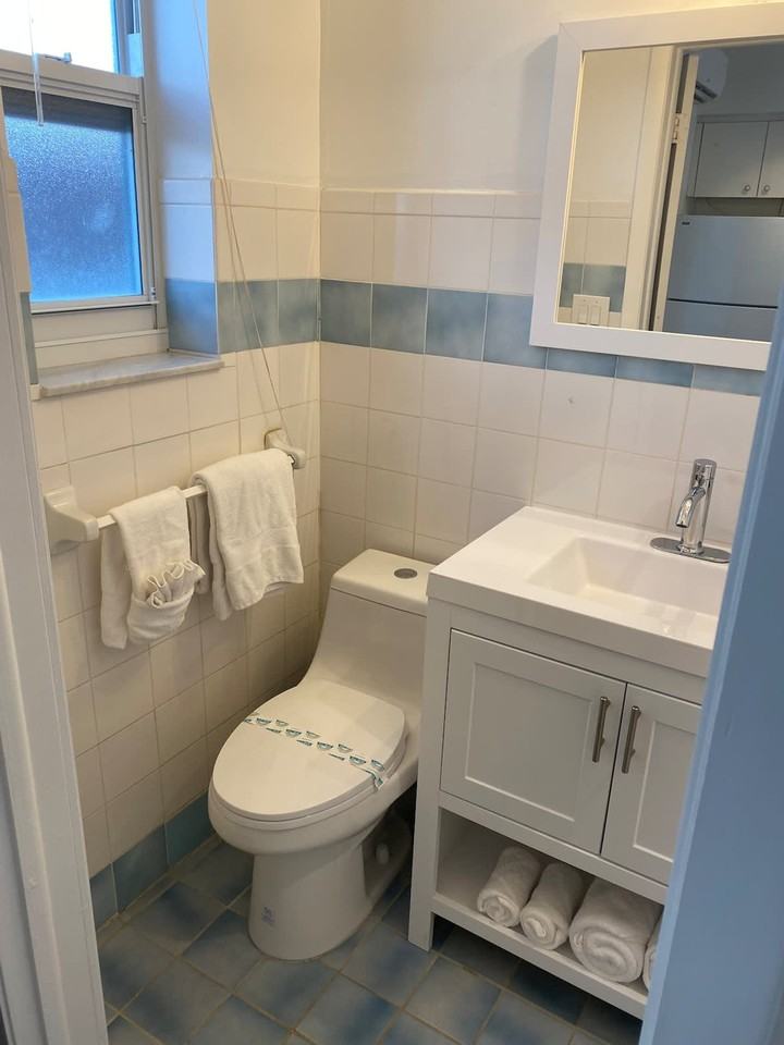 810 South Surf Road - Photo 6 of 30