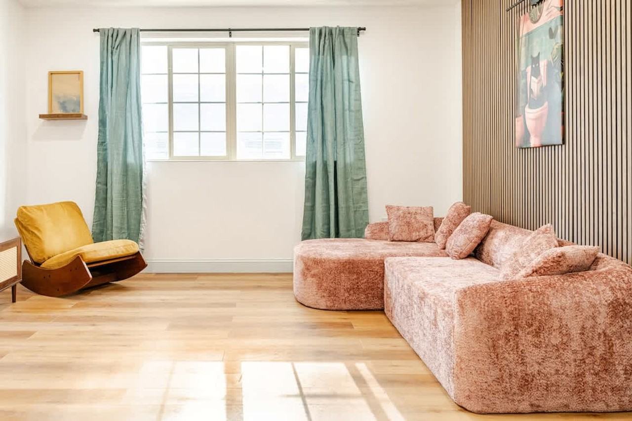 1384 Ridge Avenue - Photo 3 of 79