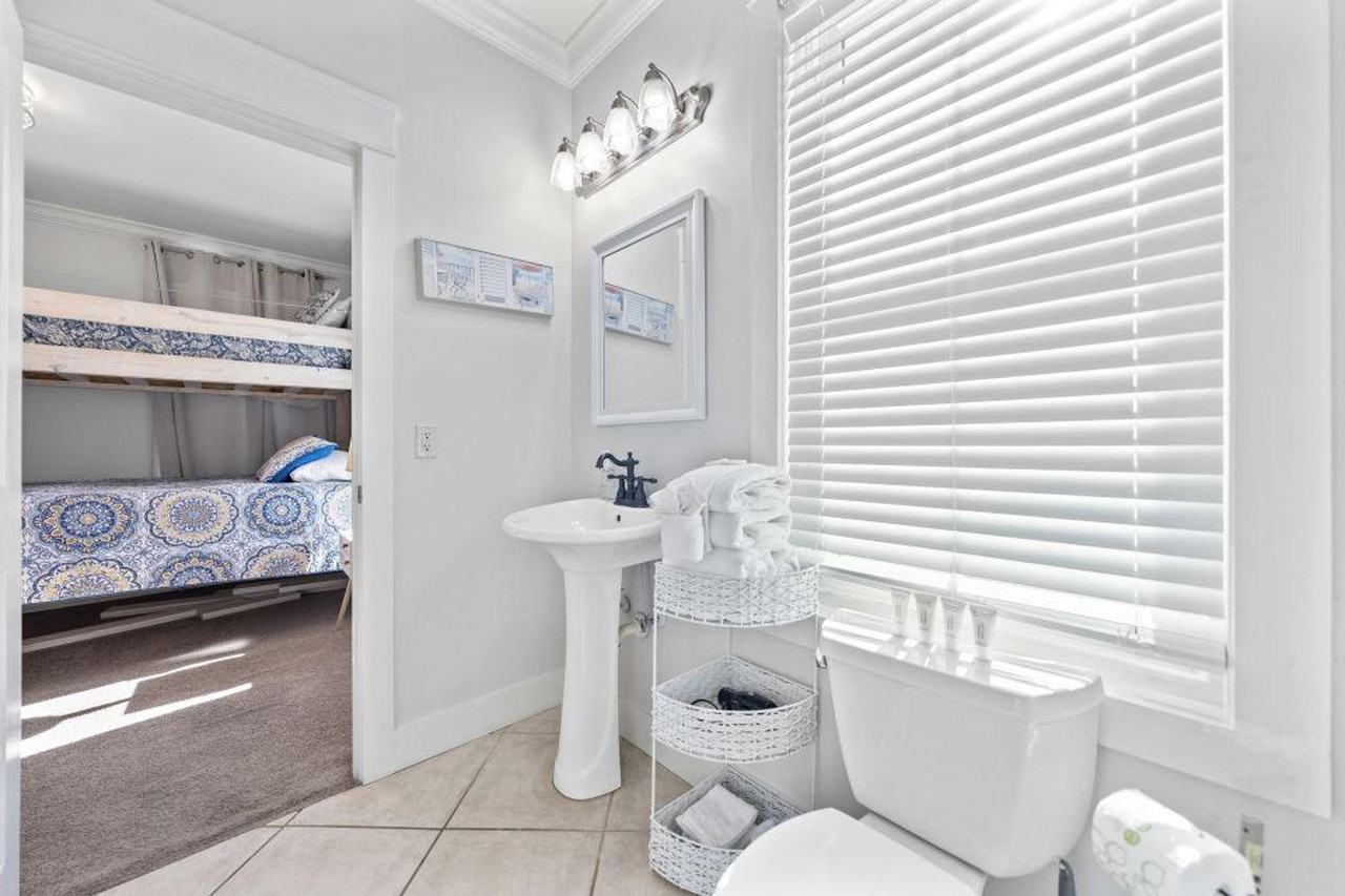 15 Meeting St #1330444P - Photo 5 of 19