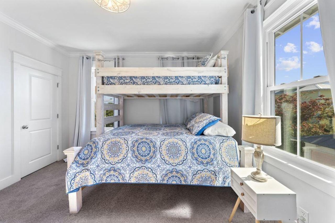 15 Meeting St #1330444P - Photo 7 of 19