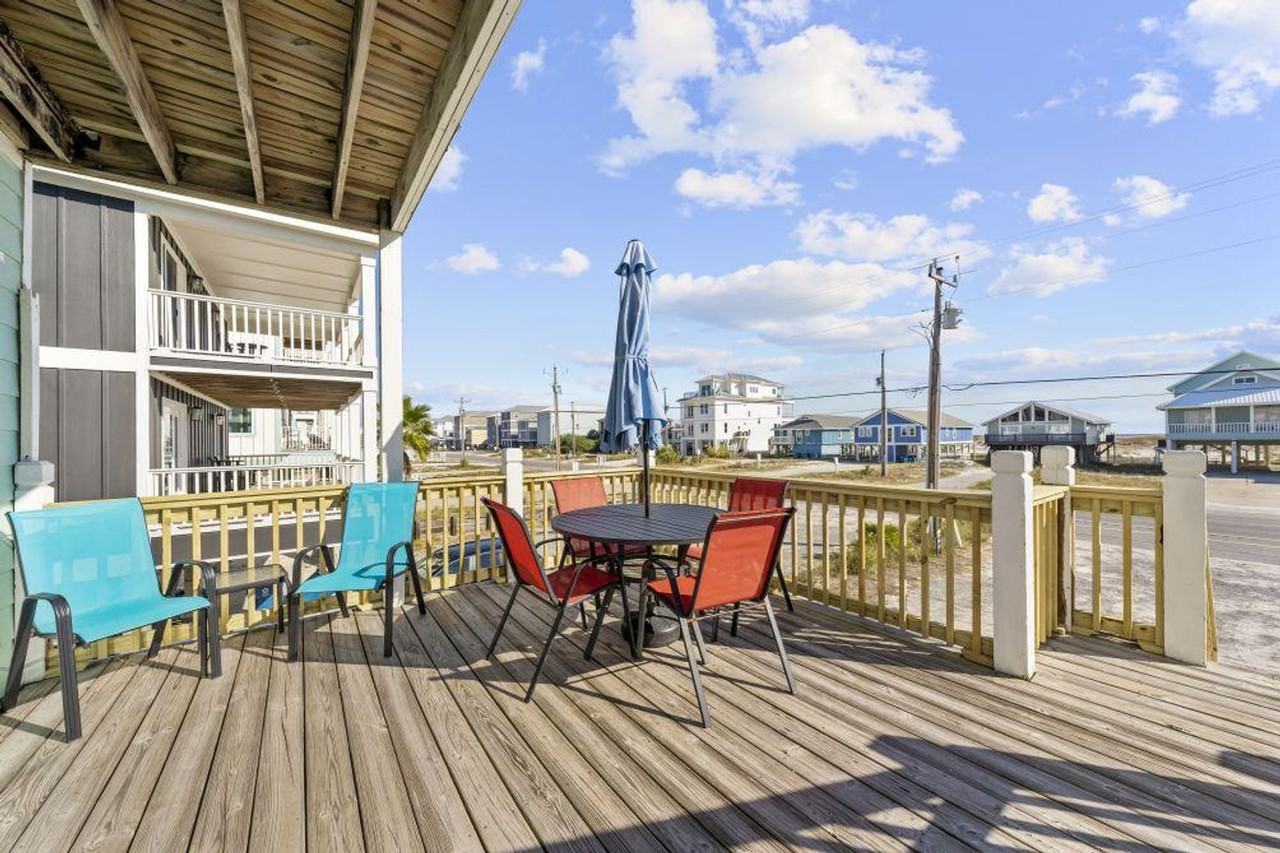 1412 West Beach Boulevard #1338890P - Photo 3 of 22