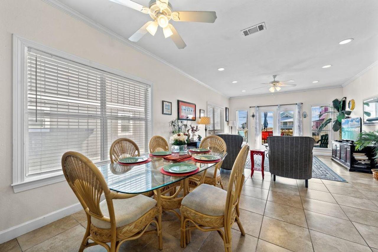 1412 W Beach Blvd #1338890P - Photo 7 of 22