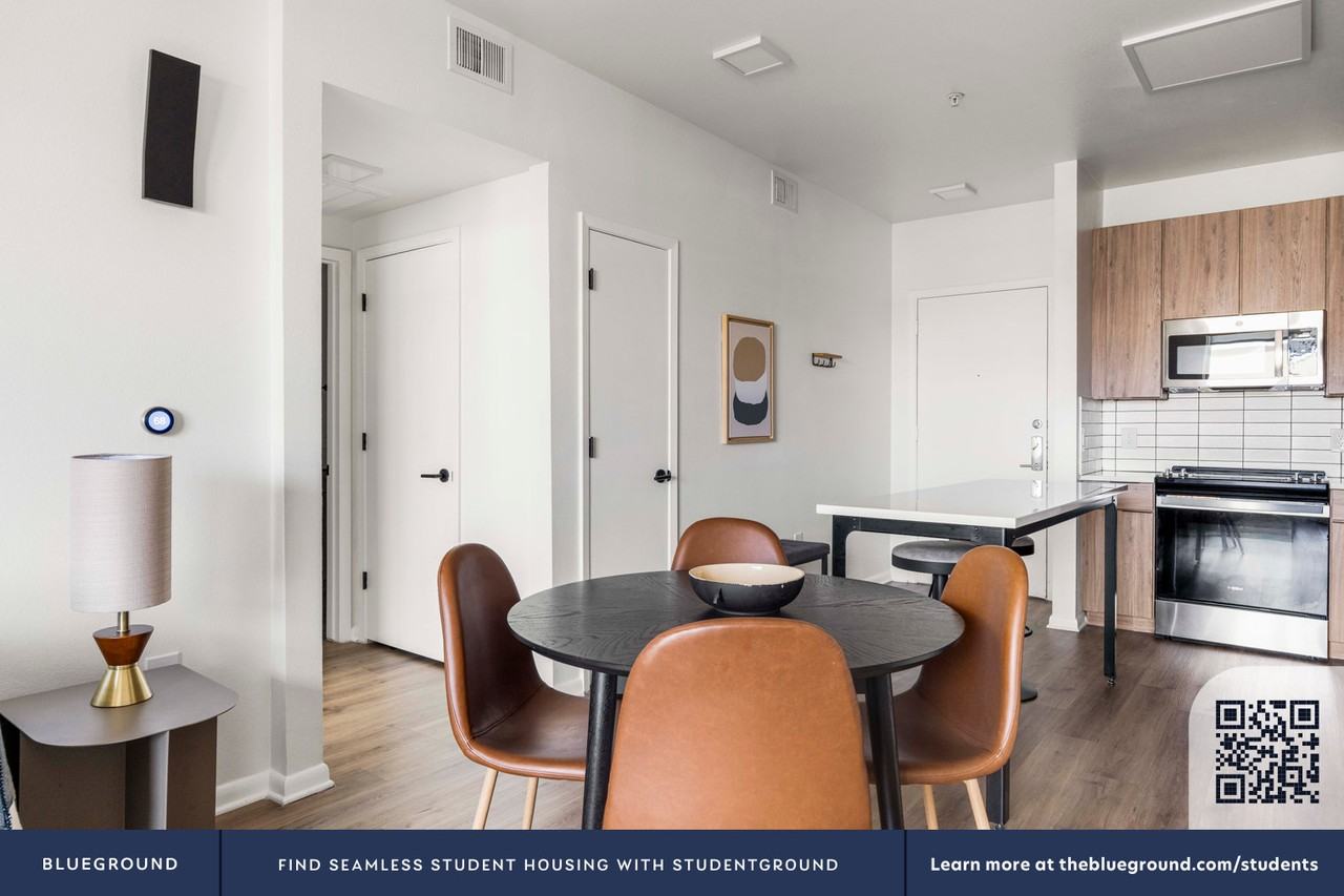 3210 Esperanza Crossing - Photo 7 of 80