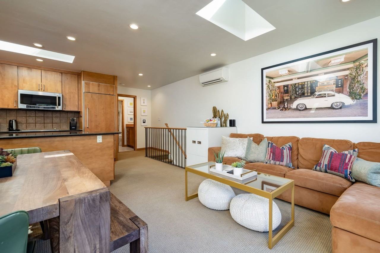 835 E Durant Ave #1339907P - Photo 2 of 35