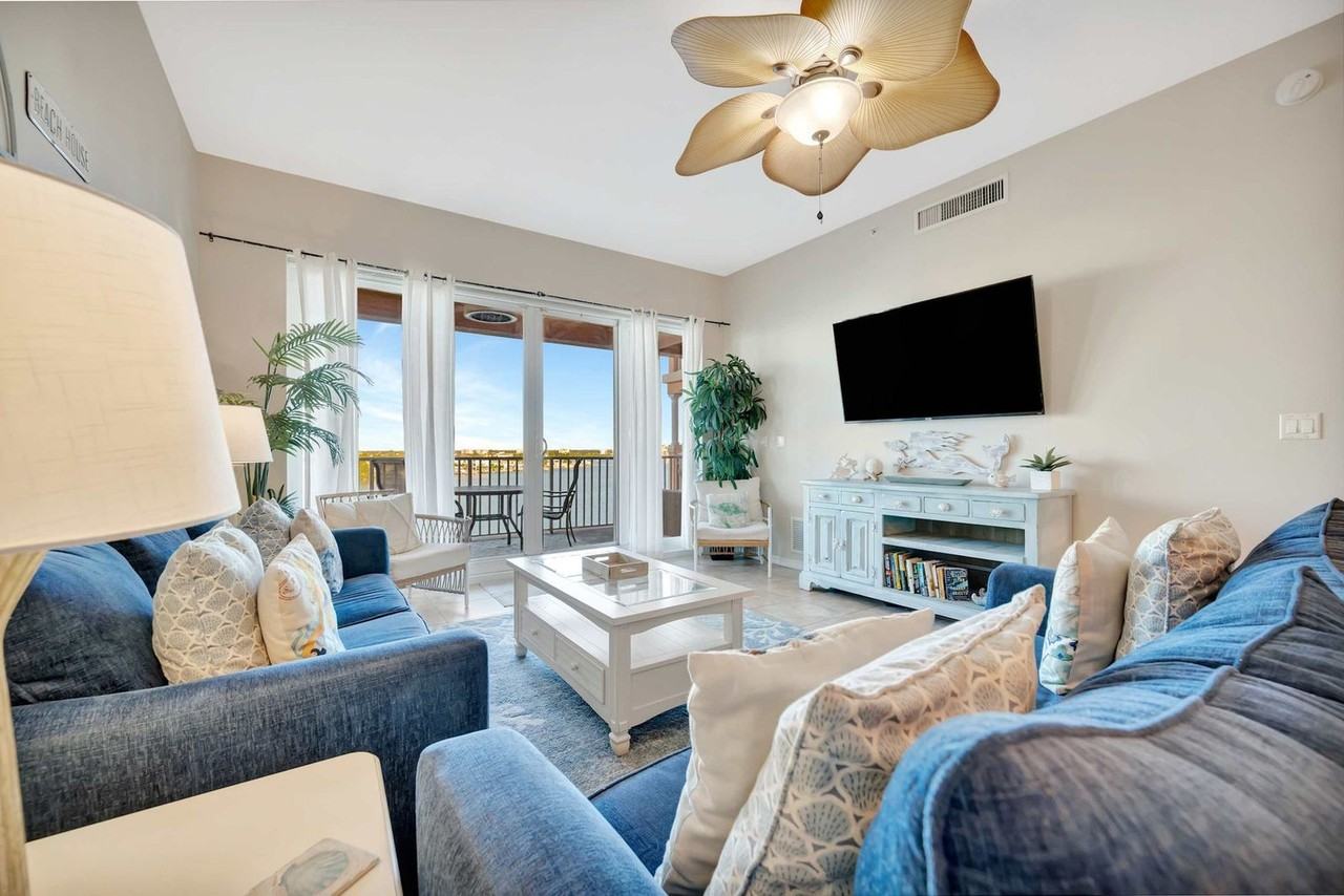 530 S Gulfview Blvd #1343747P - Photo 5 of 50