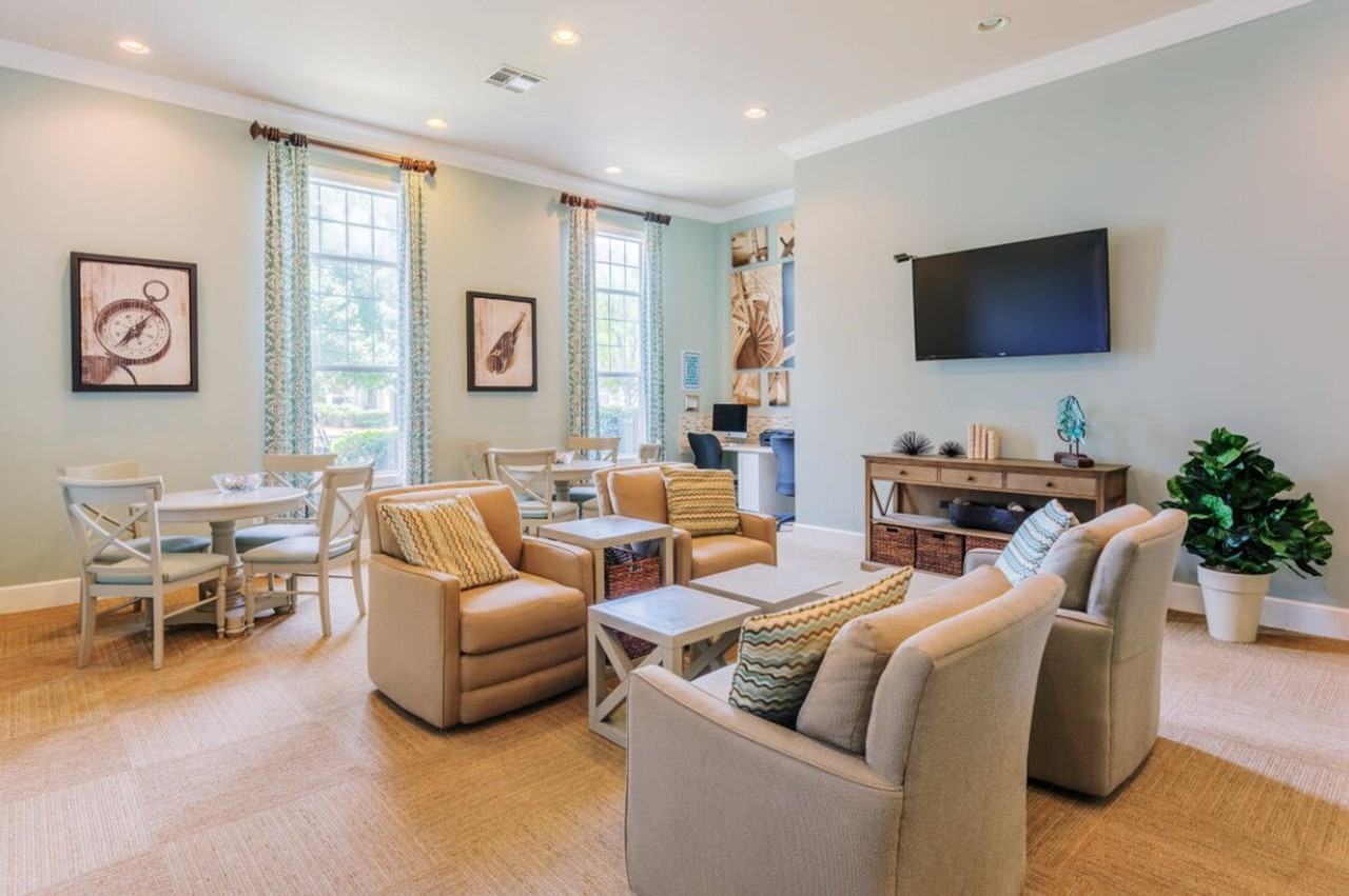 920 Belle Point Dr #1344150P - Photo 2 of 21