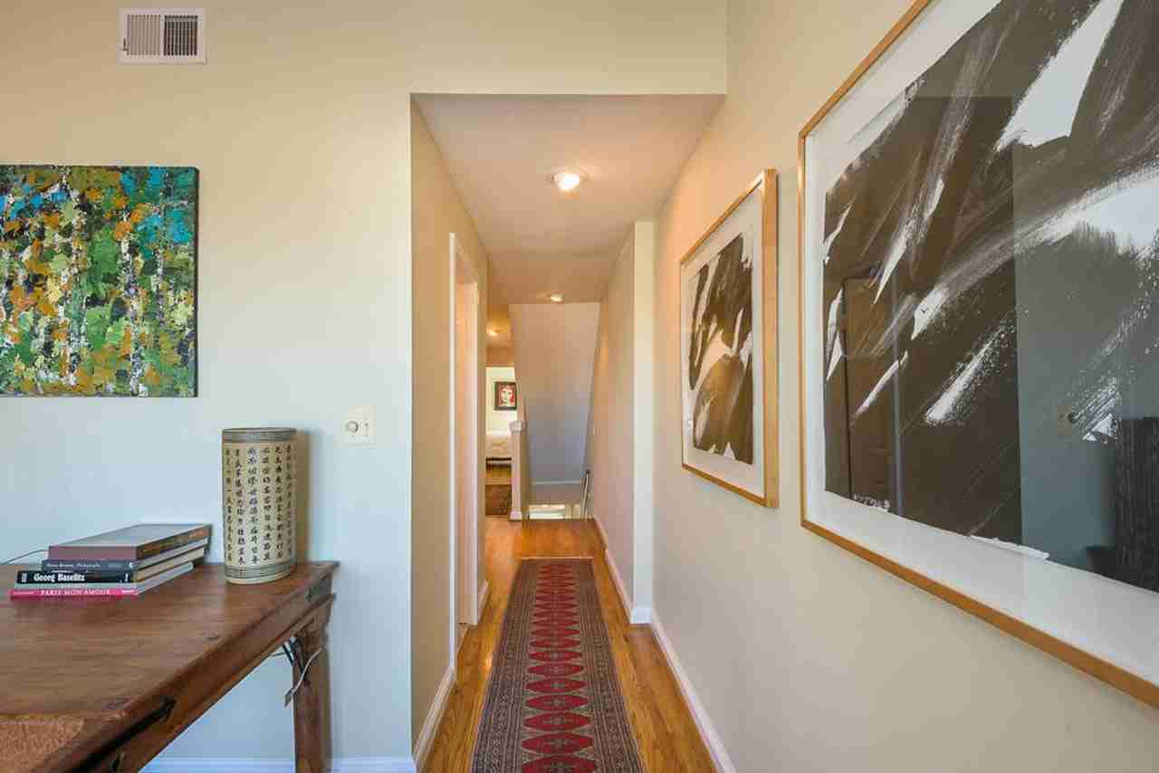 504 Capitol Ct Ne #170373P - Photo 7 of 17