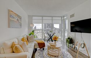 featured image of 18 Yonge St