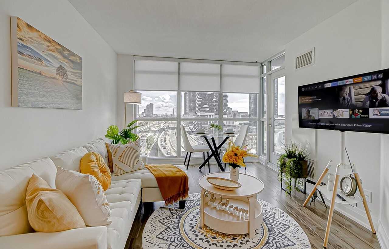 18 Yonge St #1345792P - Photo 6 of 13