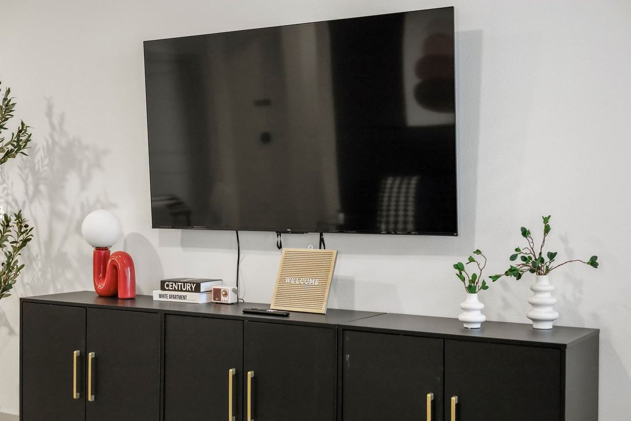 13701 Montfort Dr #1346817P - Photo 4 of 50