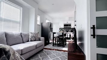 featured image of 21 Bullocks Point Avenue