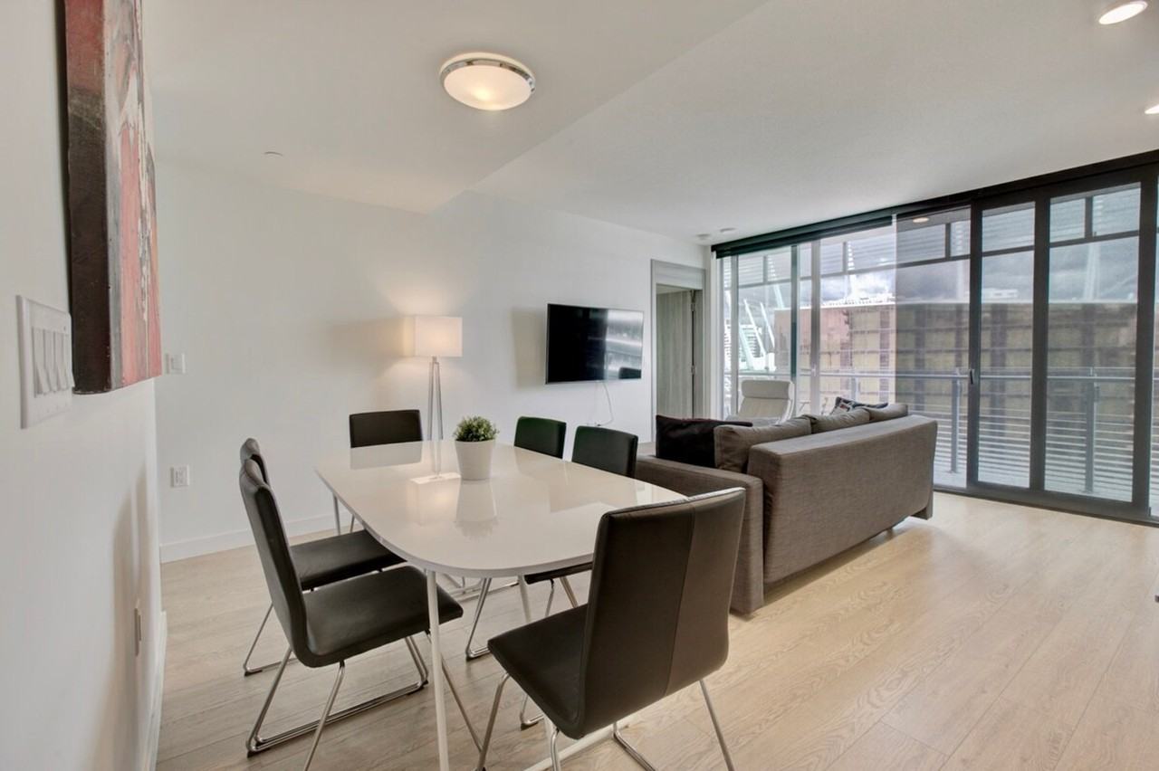 32 Smithe St #1345530P - Photo 3 of 26