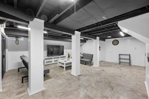 featured image of 2009 Sharon Street