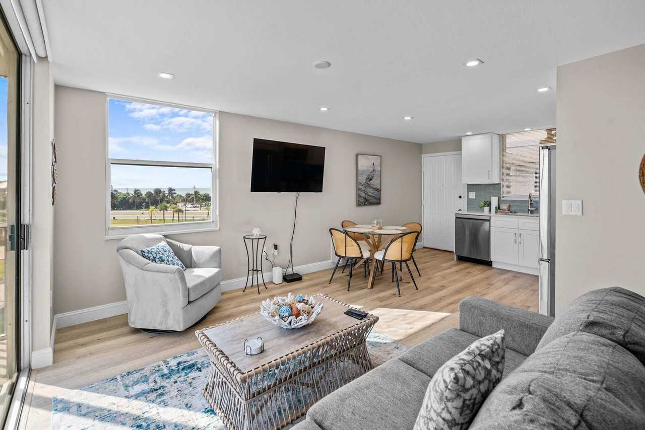 5900 Bonita Beach Rd #1352873P - Photo 3 of 21