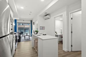 featured image of 455 1 Avenue NE