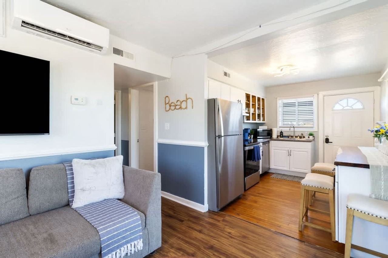 9714 11th Bay St #1354823P - Photo 2 of 17