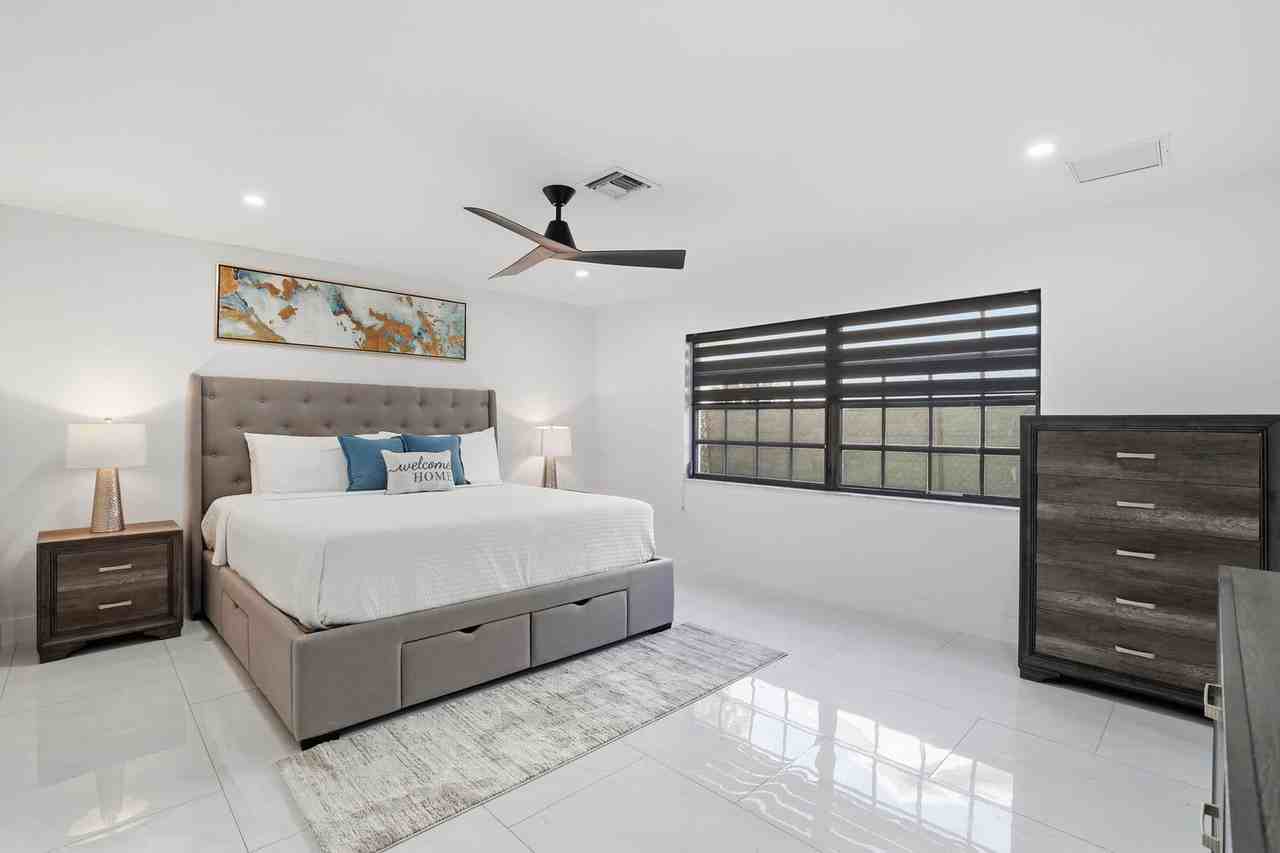 208 Erie Dr #1355591P - Photo 6 of 34