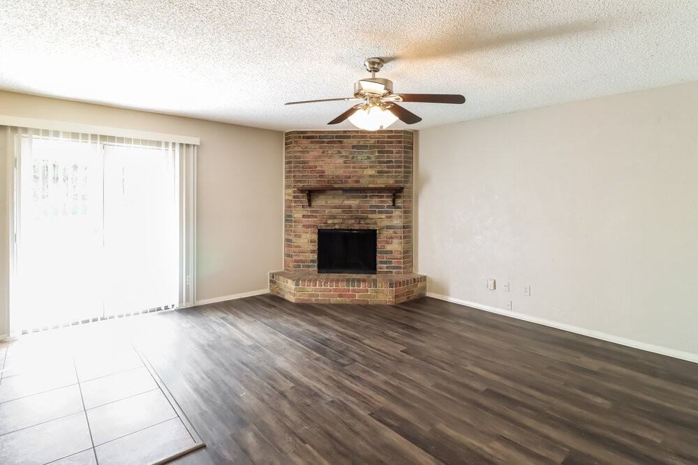 521 Annapolis Dr - Photo 3 of 15