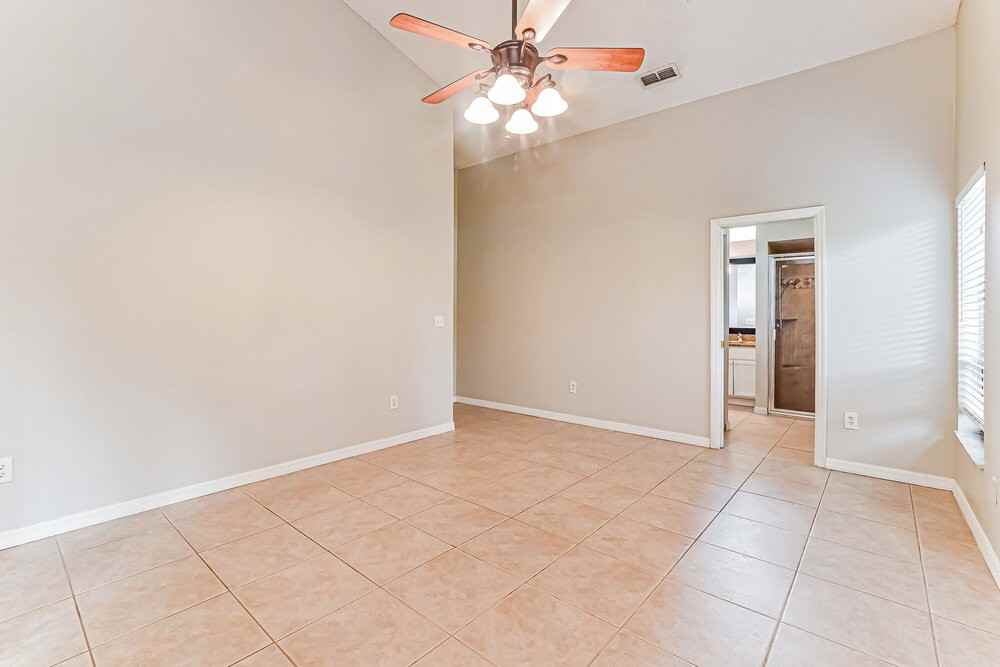 3130 Erskine Dr - Photo 5 of 16