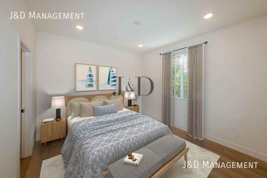 1928 Broadway Street - Photo 6 of 31