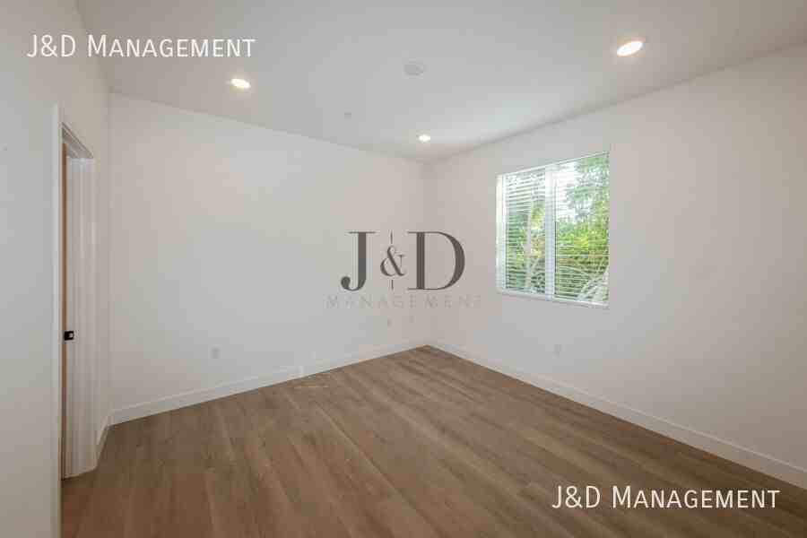 1932 Broadway Street - Photo 7 of 23