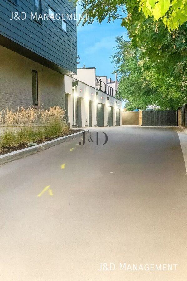 537 S 500 E #102 - Photo 4 of 21