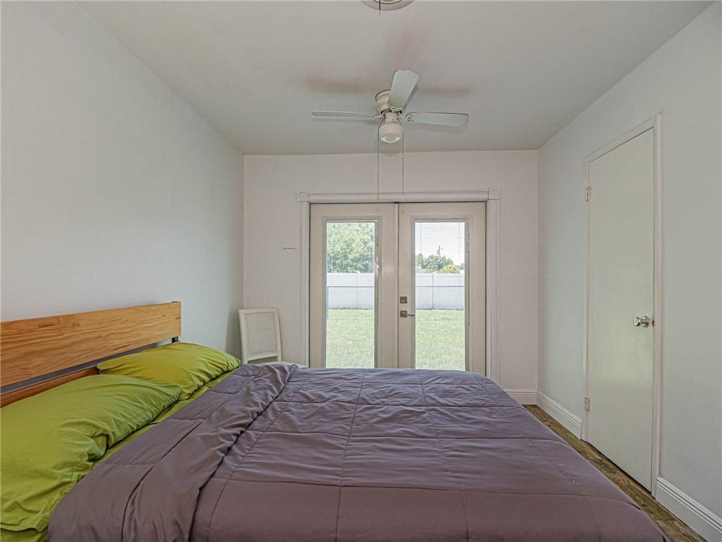 1450 5th Ave #1450 - Photo 4 of 31