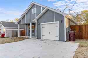 featured image of 520 East 5th Street #520