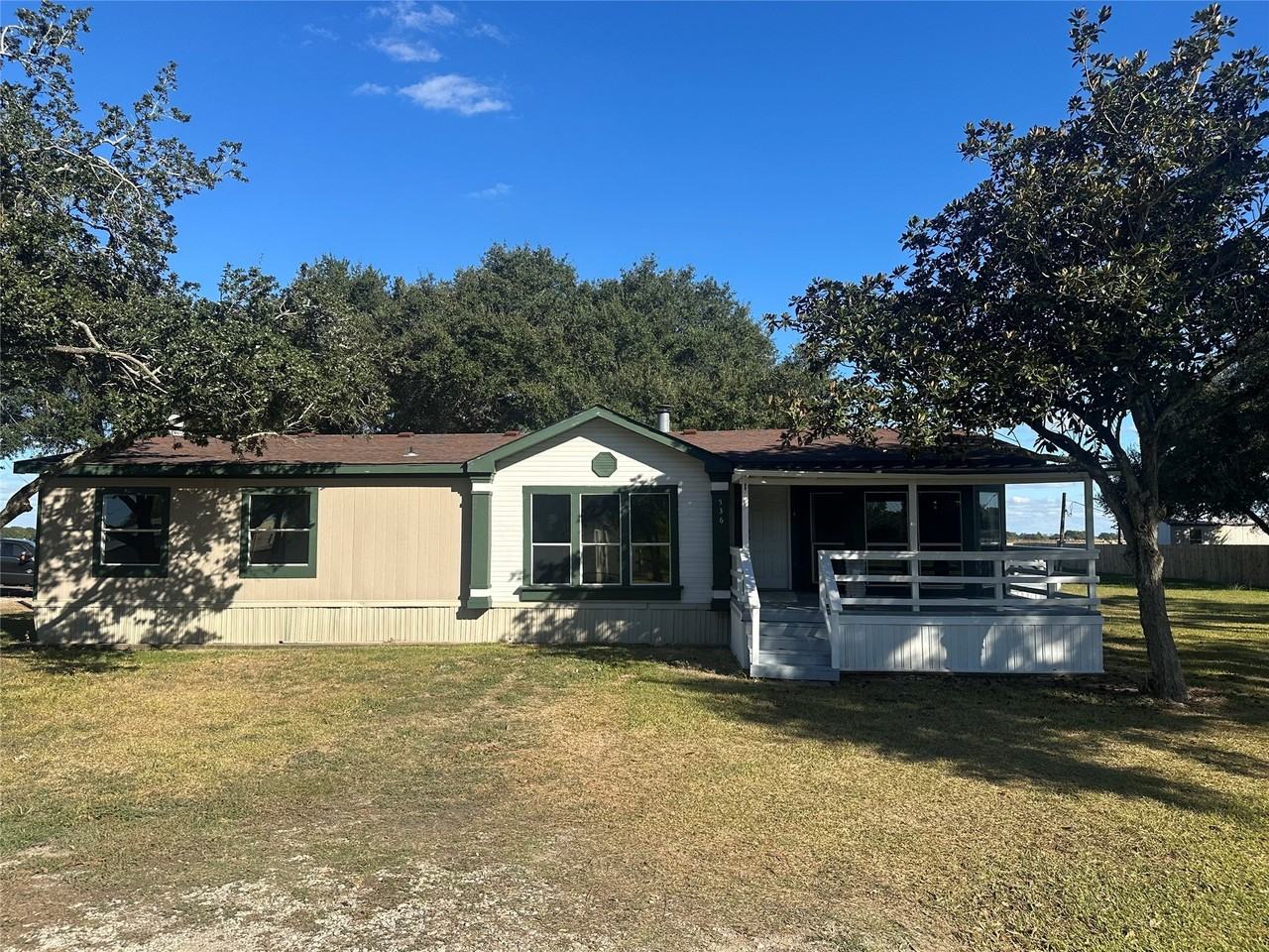 536 Sabine Street #536 - Photo 2 of 18