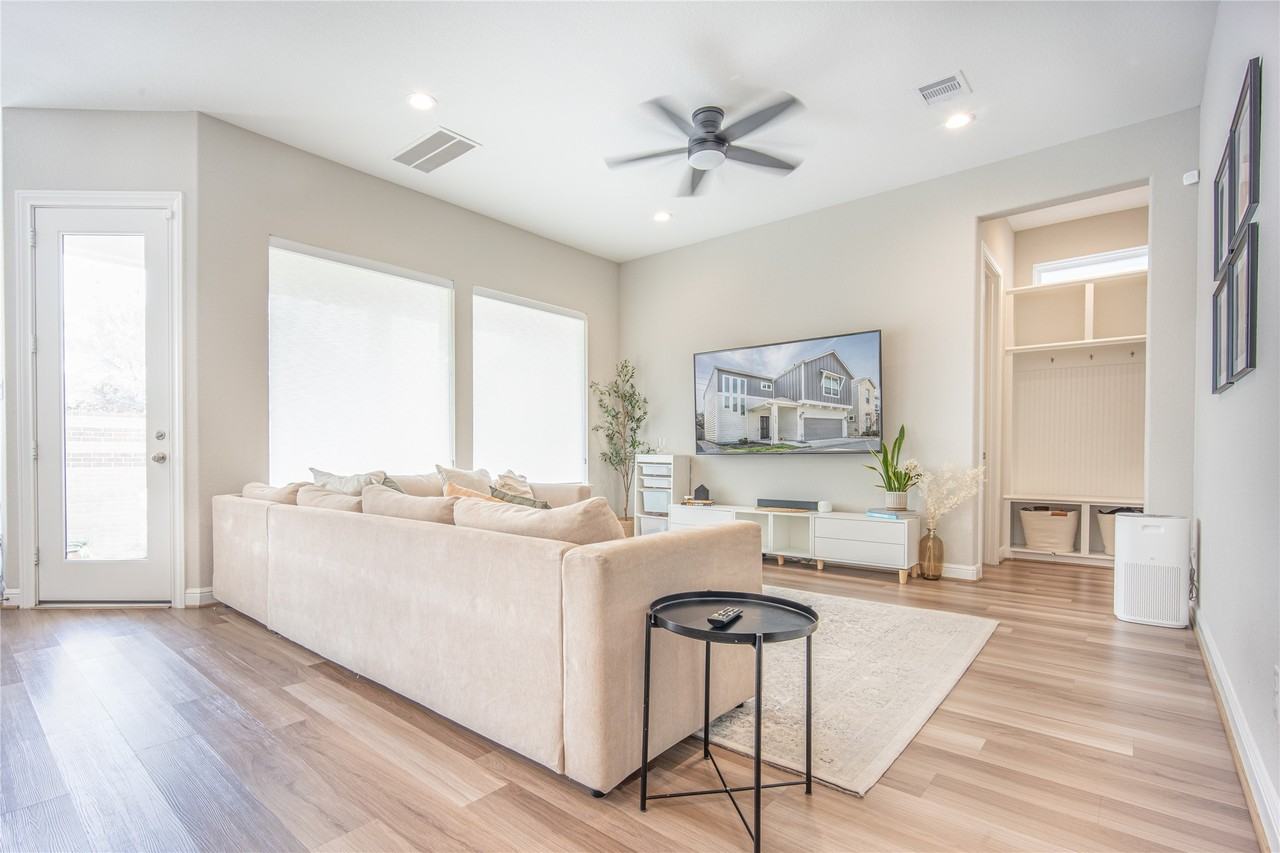 9907 Prairie Silo Ln #9907 - Photo 2 of 16