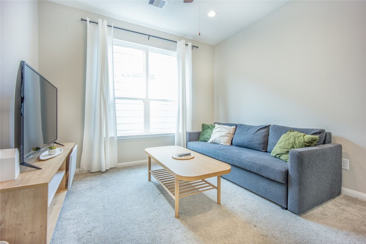 9907 Prairie Silo Ln #9907 - Photo 6 of 16