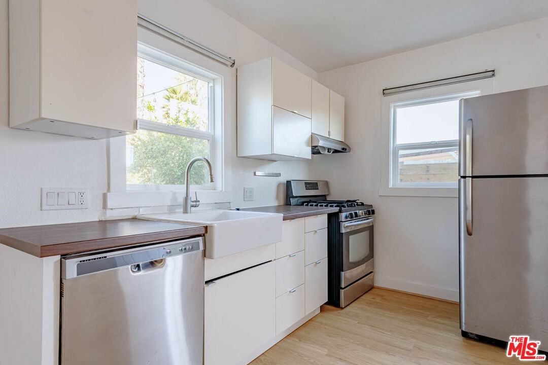 4309 Burns Ave #4309 - Photo 3 of 16