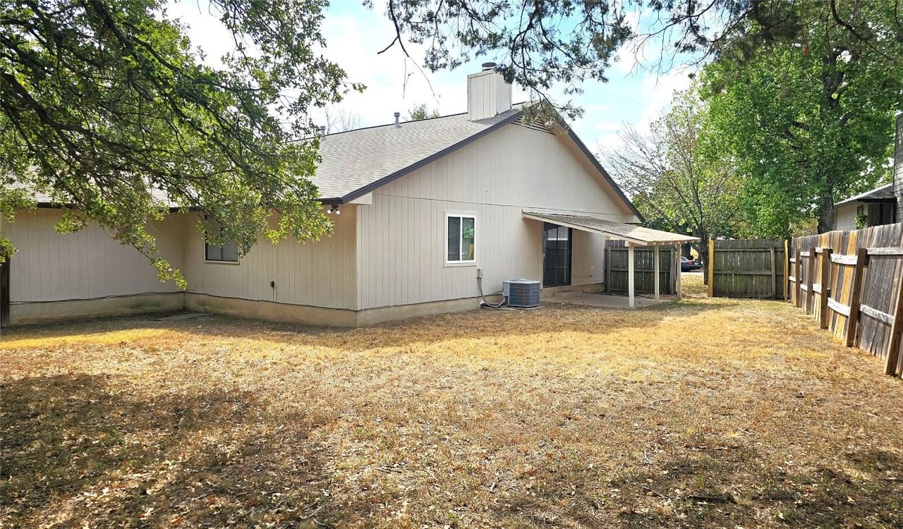 1747 Horseshoe Cir #1747 - Photo 5 of 13