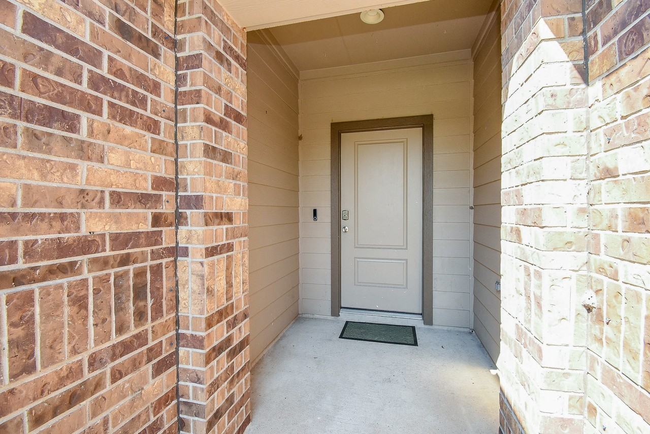 8222 Hush Heights Dr #8222 - Photo 2 of 20