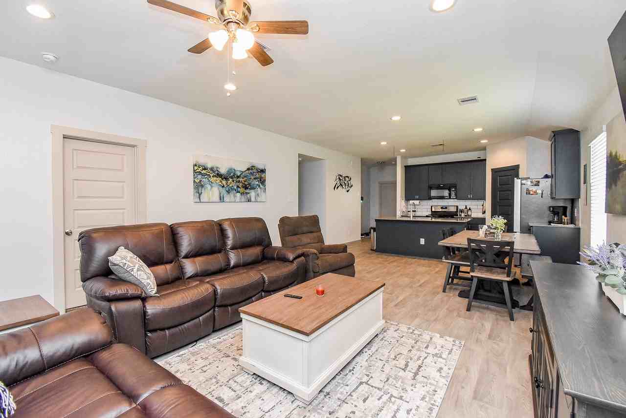 8222 Hush Heights Dr #8222 - Photo 3 of 20