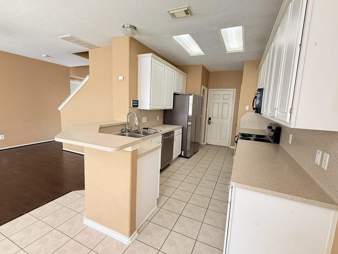 14311 Mirkwood Lane #14311 - Photo 3 of 19