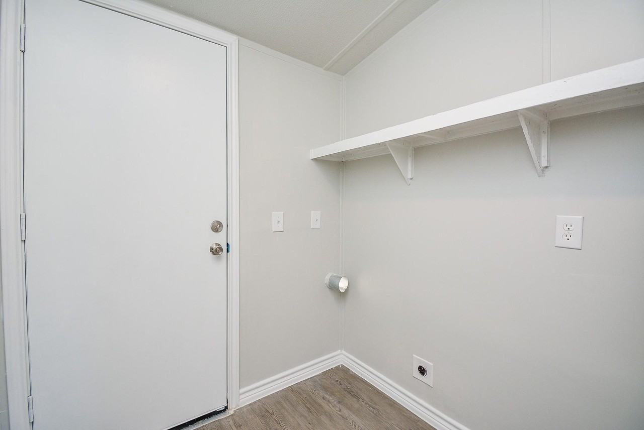 12561 Roy Harris Loop #12561 - Photo 2 of 31