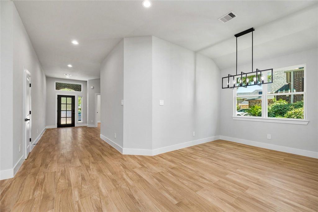 14203 Sandalfoot Street #14203 - Photo 3 of 36
