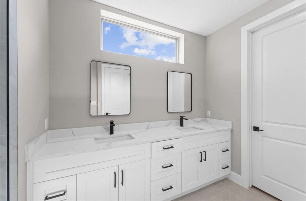 2606 Martinas Ct #2606