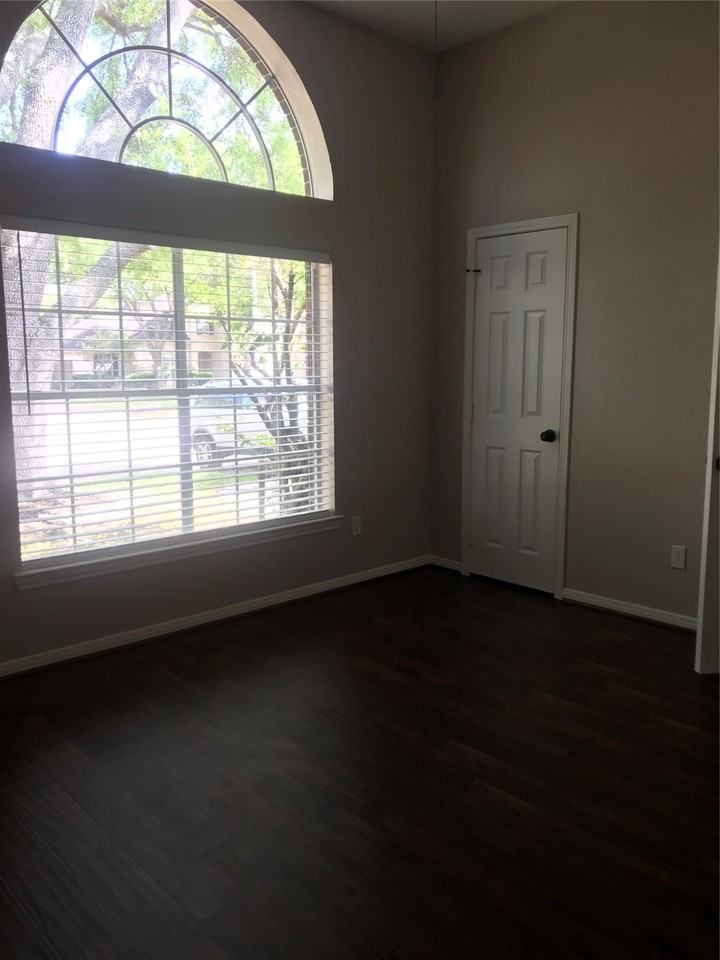 2206 Lashley Ct #2206 - Photo 3 of 21