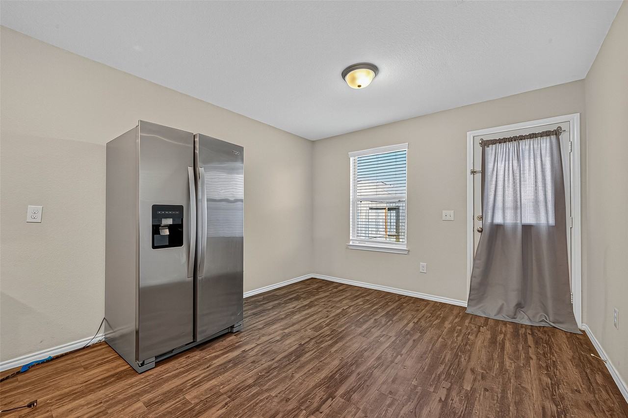 1830 Cormorant Cres #1830 - Photo 7 of 42