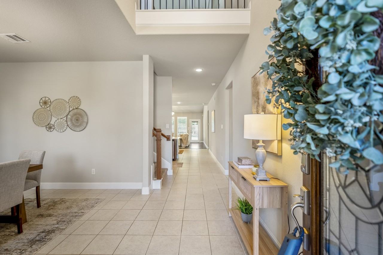 16719 Highland Country Dr #16719 - Photo 5 of 49