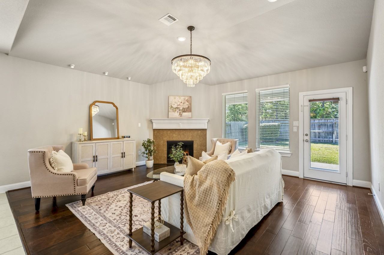 16719 Highland Country Dr #16719 - Photo 7 of 49