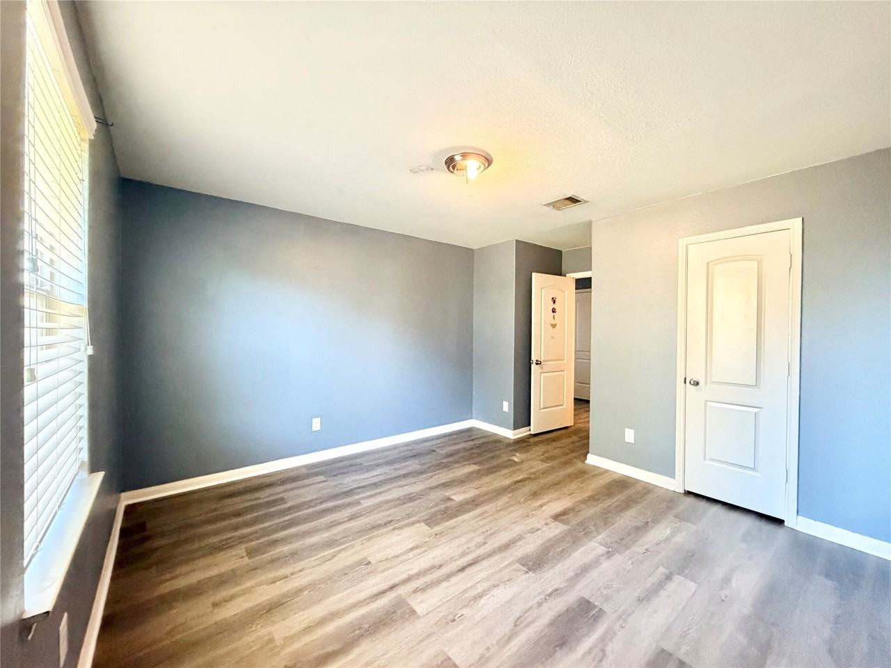 4211 Jana Ln #4211 - Photo 2 of 13