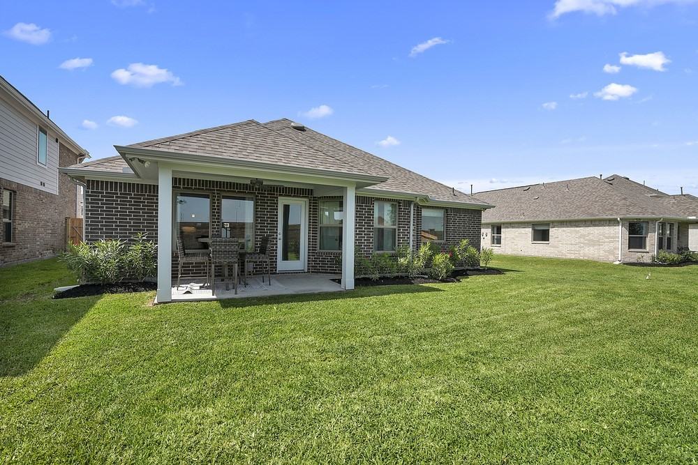 21110 Bella Coral Dr #21110 - Photo 2 of 26