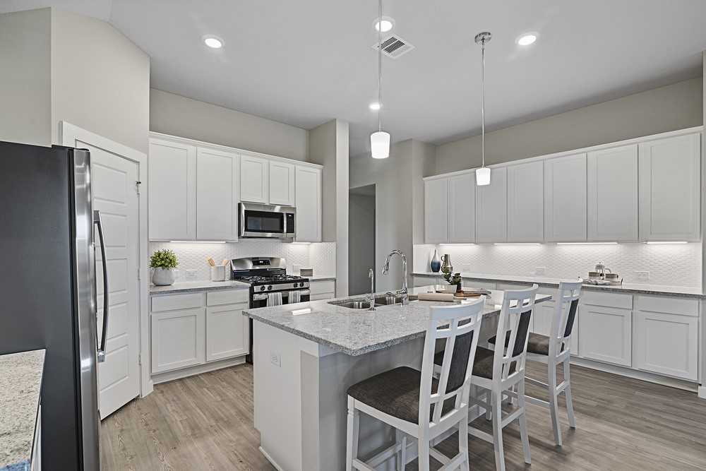 21110 Bella Coral Dr #21110 - Photo 6 of 26