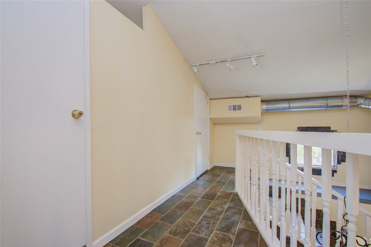 5313 Palmetto Street #5313B - Photo 7 of 30