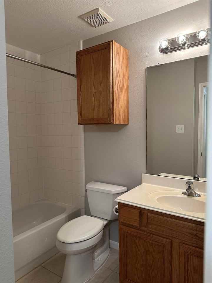 11530 Twain Drive #11530 - Photo 4 of 23